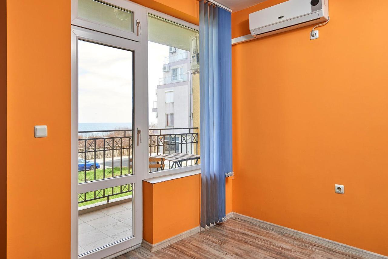 Apartments Dimitrovi Поморие Экстерьер фото
