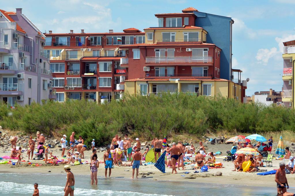 Apartments Dimitrovi Поморие Экстерьер фото